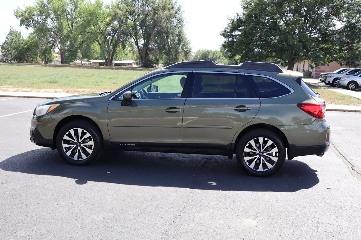Used 2017 Subaru Outback 3.6R Limited AWD/4WD image 9