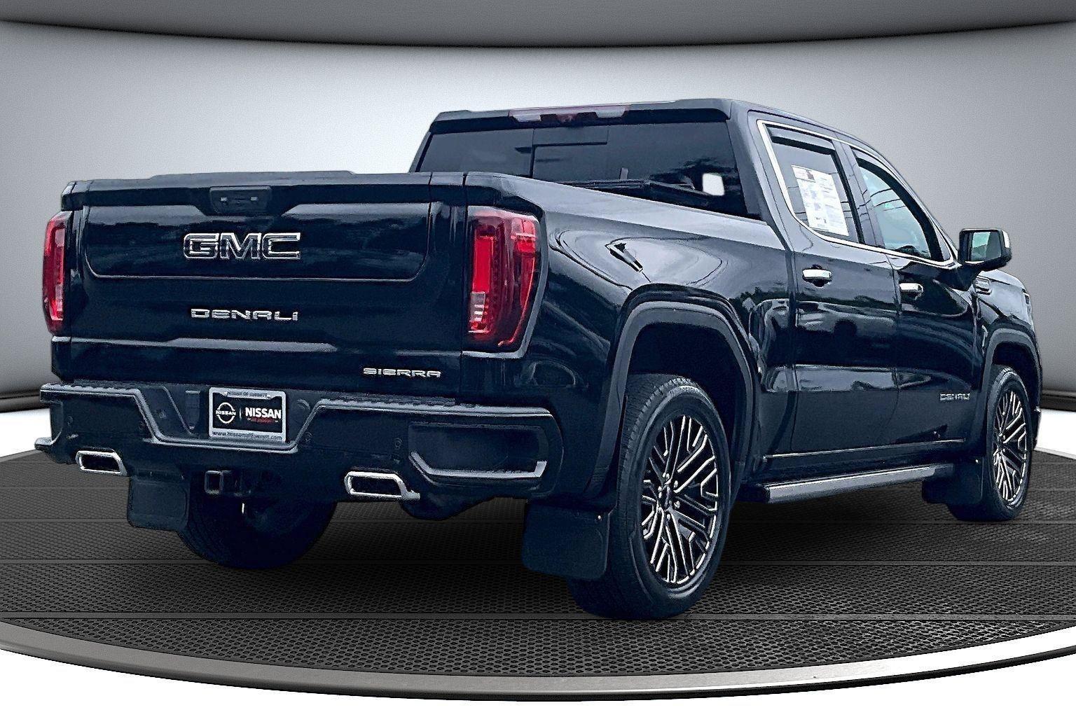 Used 2022 GMC Sierra 1500 Denali Ultimate AWD/4WD image 6