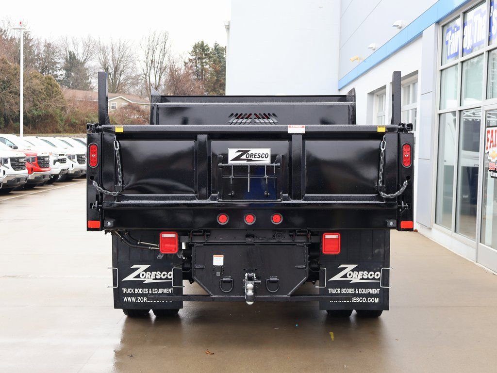 New 2026 GMC Sierra 3500 Pro w/ Convenience Package image 9