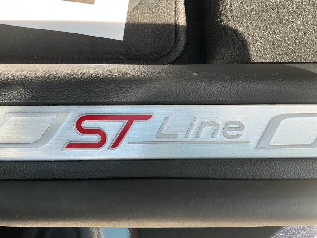 New 2026 Ford Explorer ST-Line AWD/4WD image 16