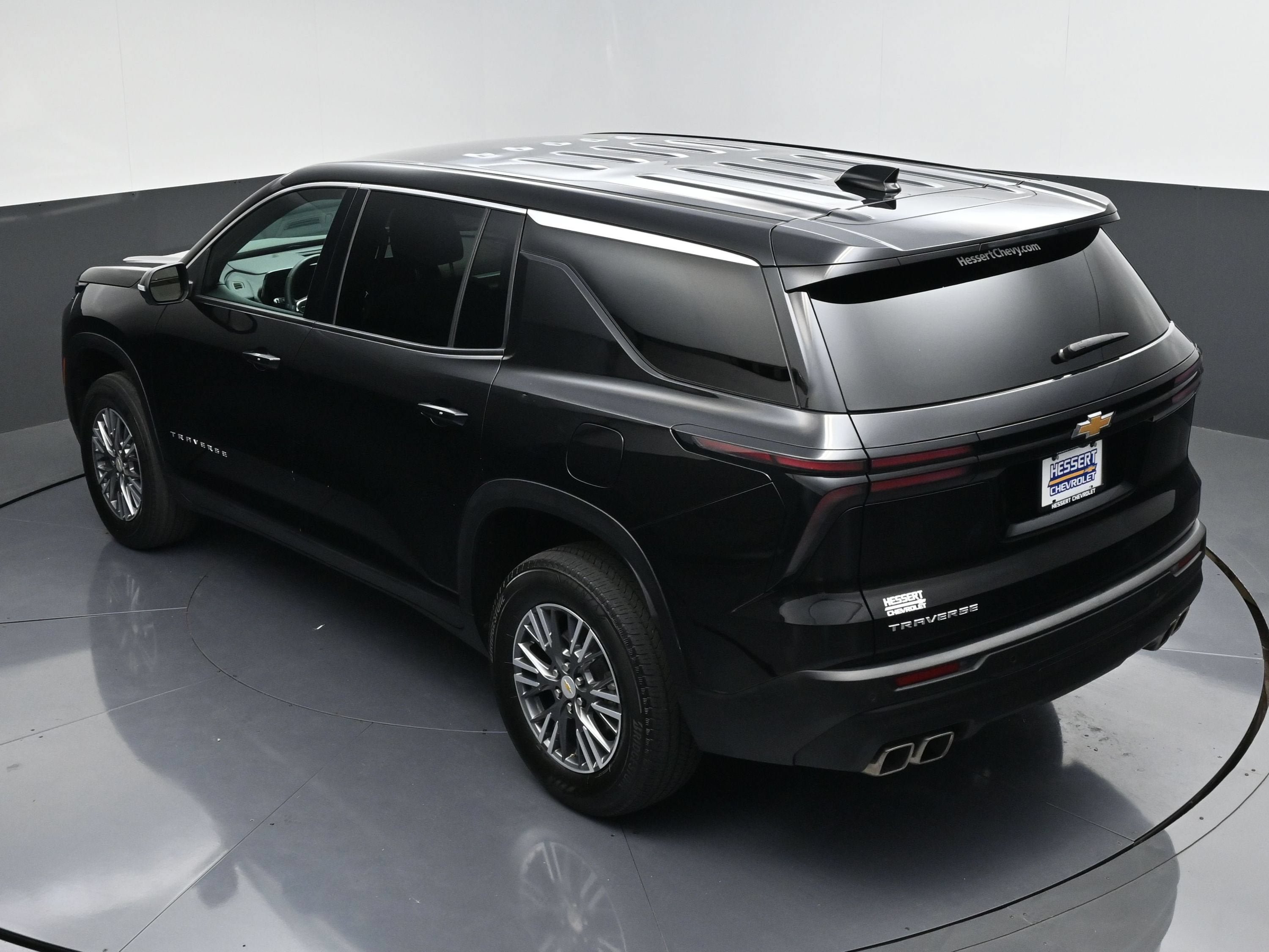 Certified 2024 Chevrolet Traverse LS FWD image 48
