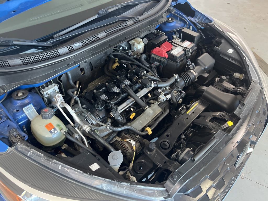 Used 2021 Nissan Kicks S image 10