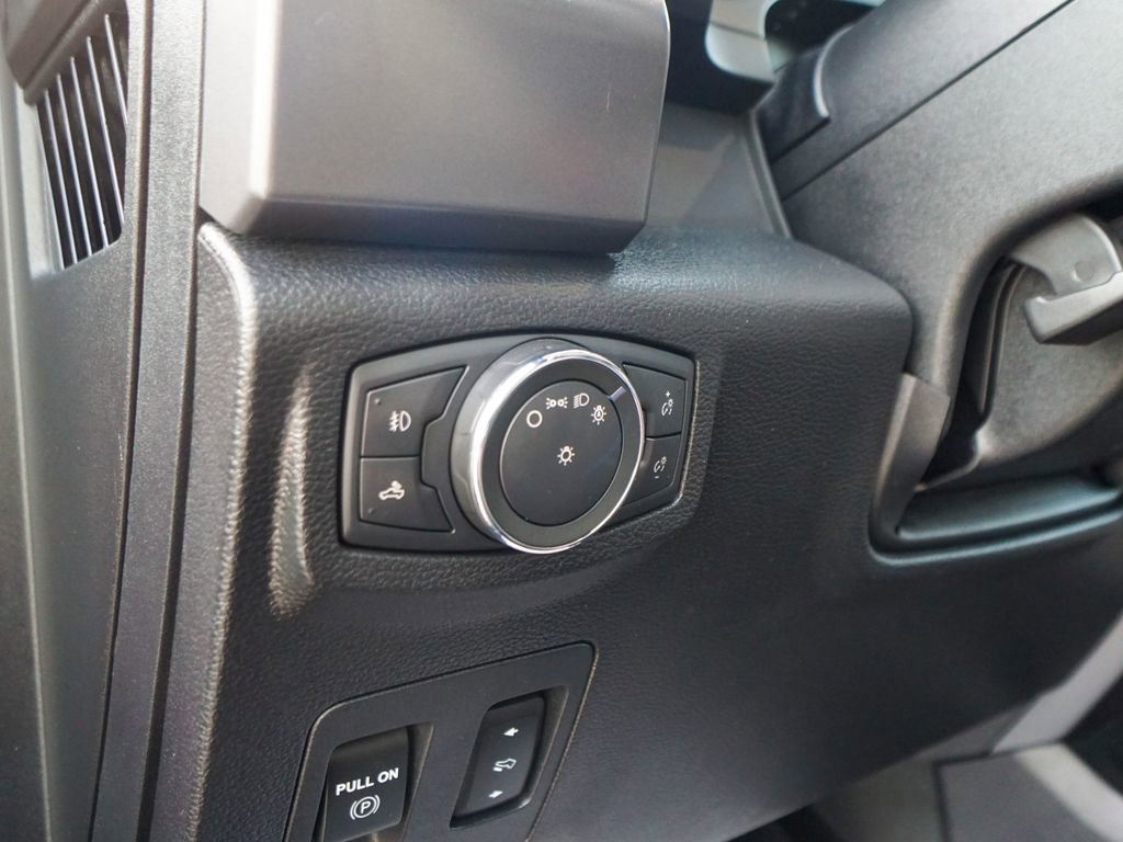 Used 2019 Ford F150 XLT w/ Equipment Group 302A Luxury image 19