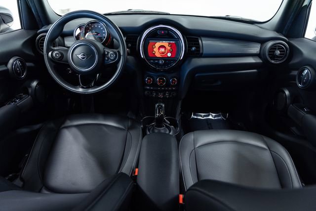 Used 2020 MINI Cooper 4-Door Hardtop image 22