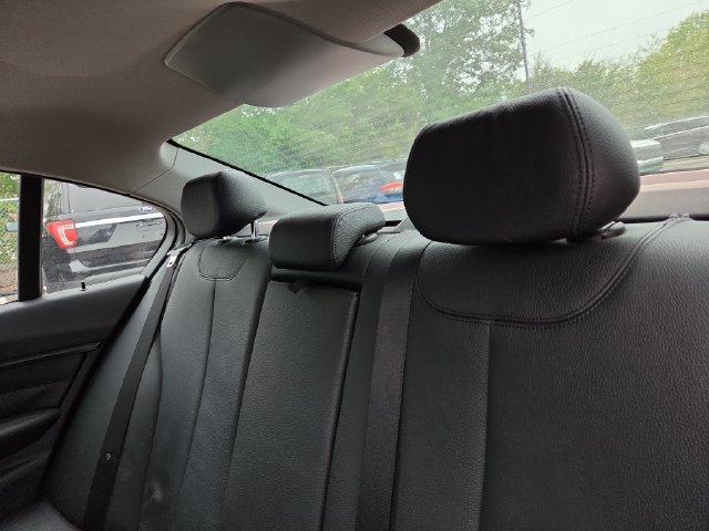 Used 2014 BMW 320i Sedan RWD image 24