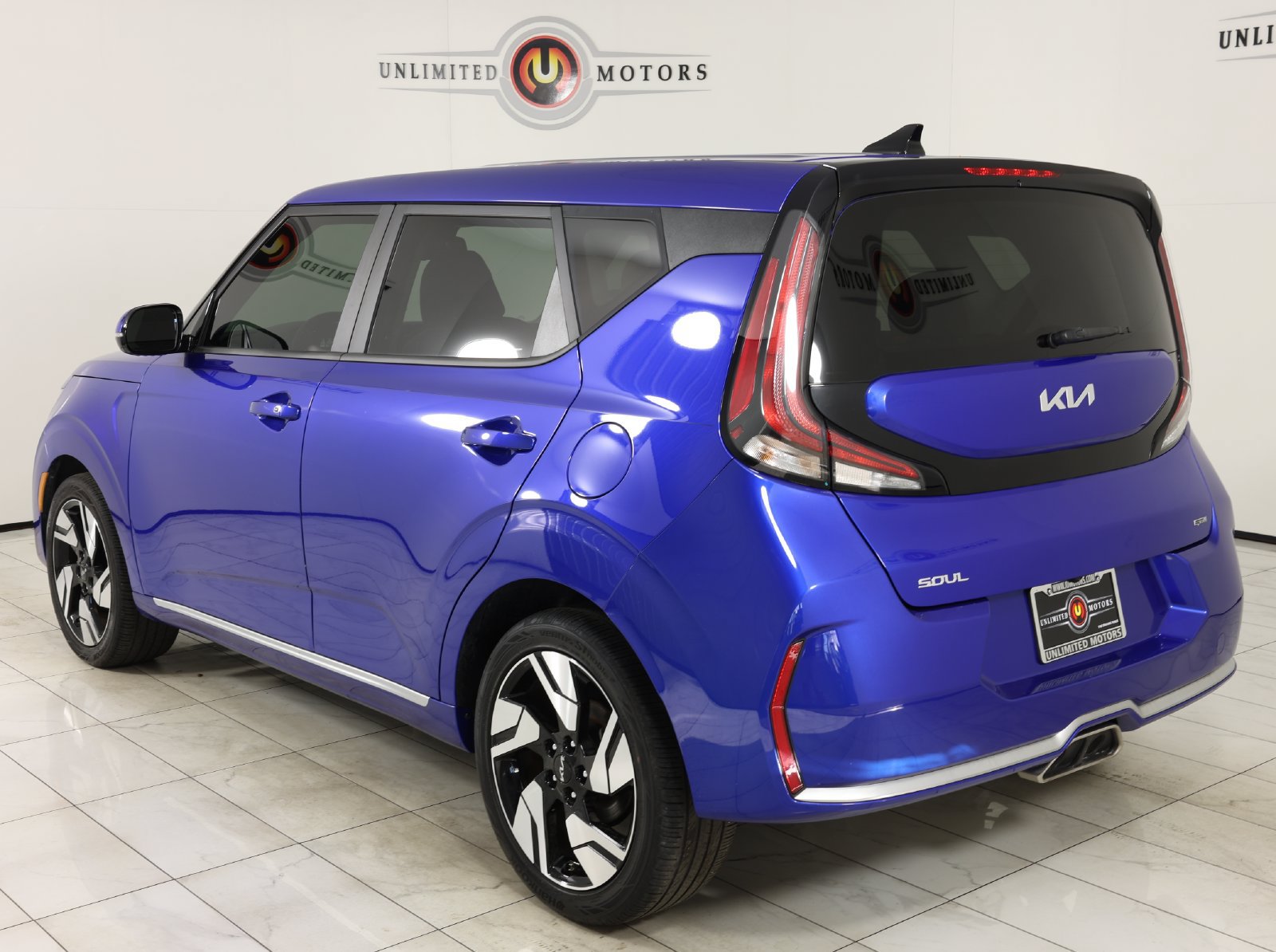 Used 2024 Kia Soul GT-Line FWD image 4
