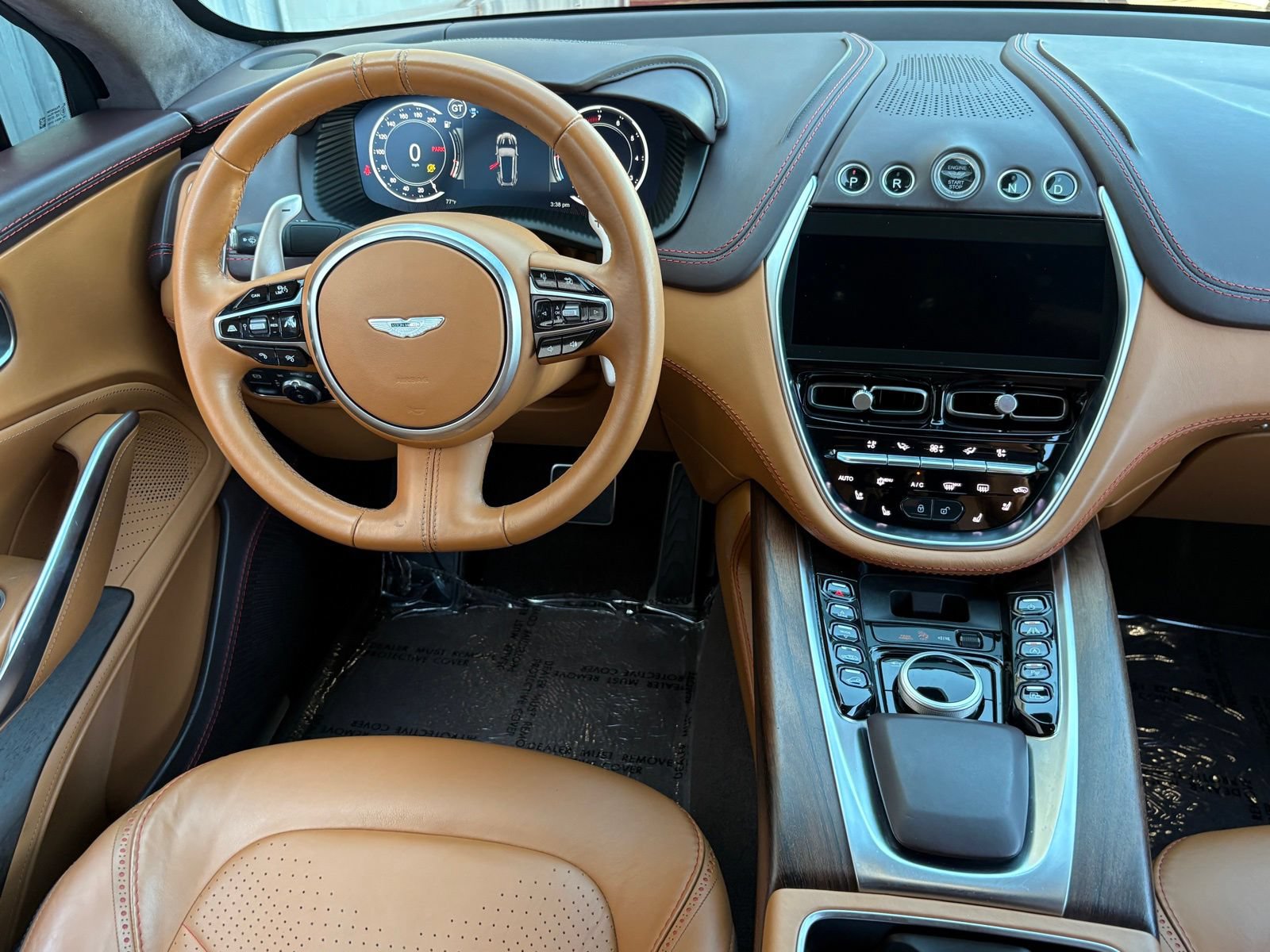Used 2021 Aston Martin DBX AWD/4WD image 12