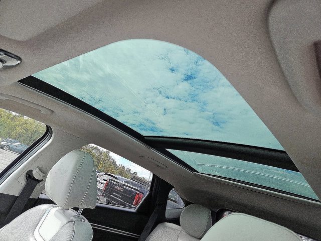 Certified 2022 Hyundai Tucson Limited image 13