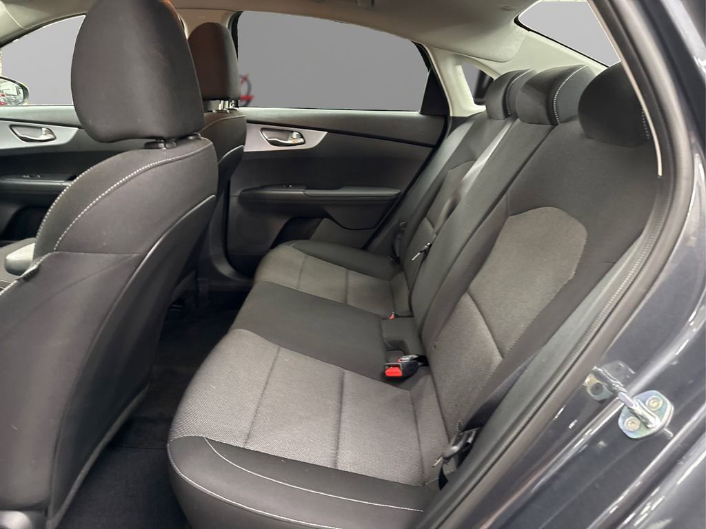 Used 2022 Kia Forte LXS image 10