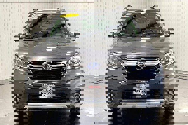 Used 2022 Subaru Outback Limited XT image 2