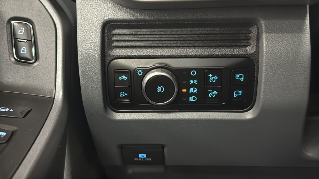 Used 2026 Ford F250 XLT w/ XLT Premium Package AWD/4WD image 39