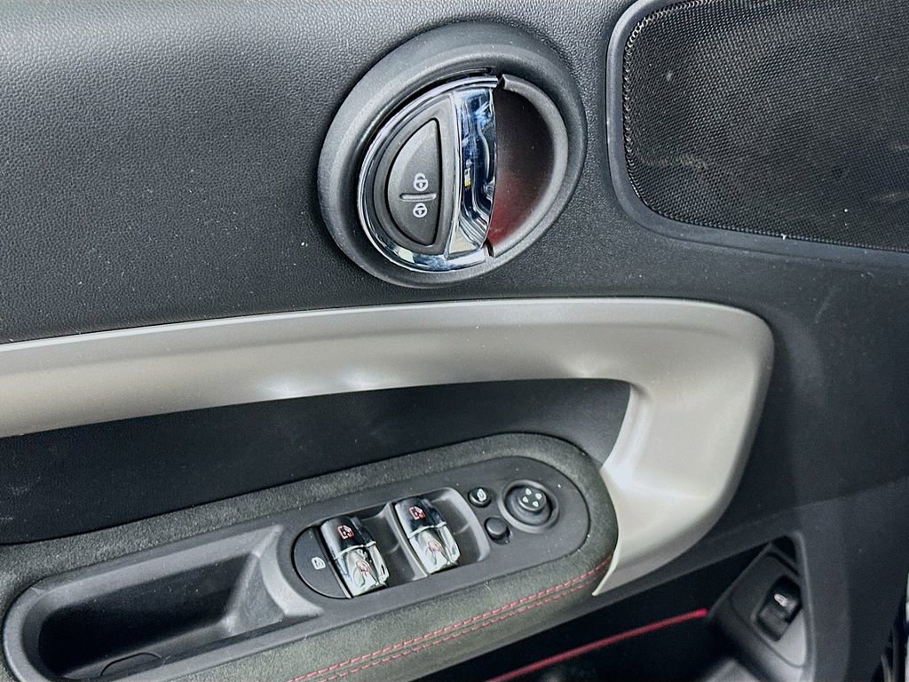 Used 2020 MINI Cooper Countryman John Cooper Works image 17