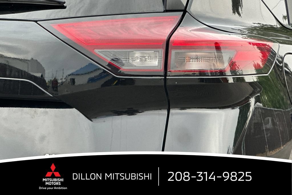 Used 2025 Nissan Rogue SV AWD/4WD image 29