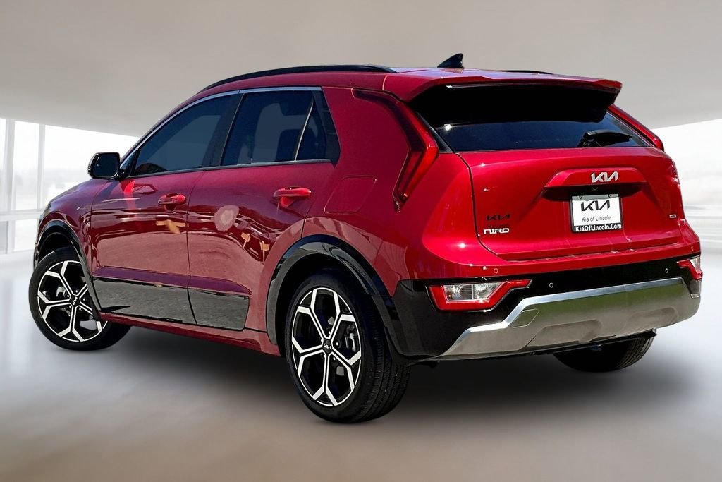 Certified 2024 Kia Niro EX Touring FWD image 4