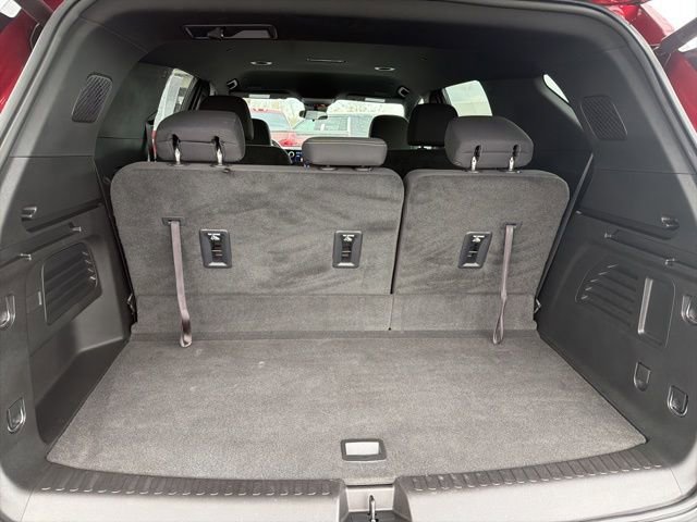 Used 2024 Chevrolet Traverse LT w/ LPO, Floor Liner Package image 27