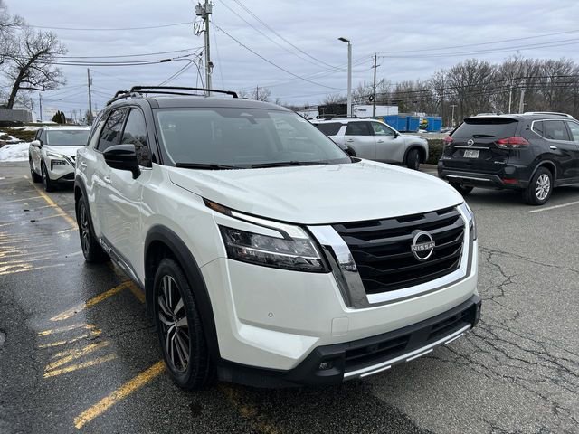 Certified 2023 Nissan Pathfinder Platinum image 2