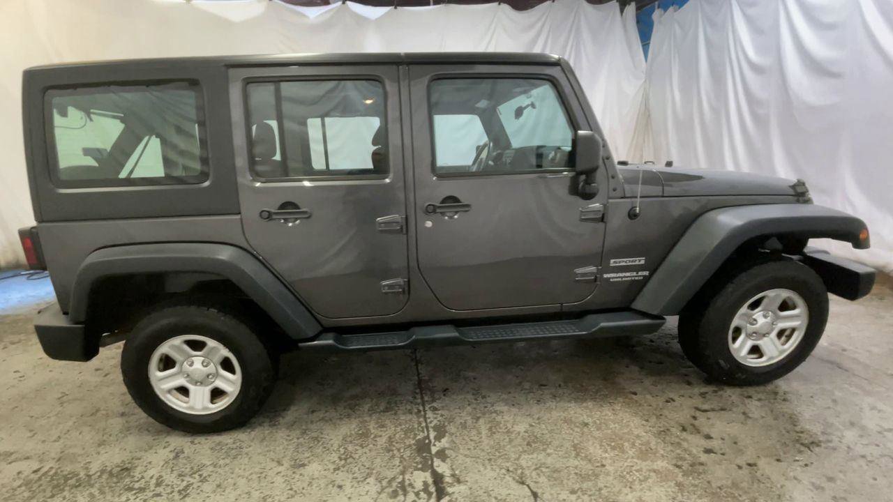 Used 2014 Jeep Wrangler Unlimited Sport w/ Connectivity Group image 9