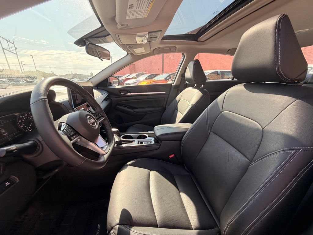 Certified 2025 Nissan Altima 2.5 SL FWD image 12