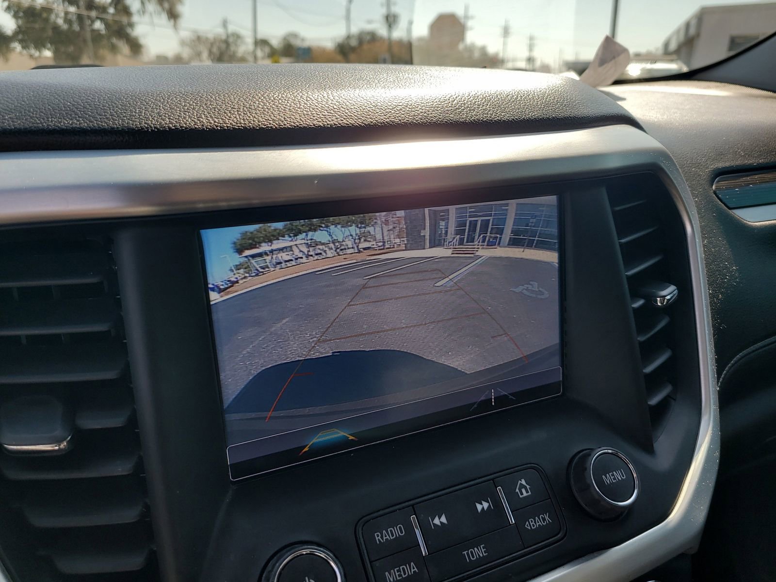 Used 2018 GMC Acadia SLT image 25