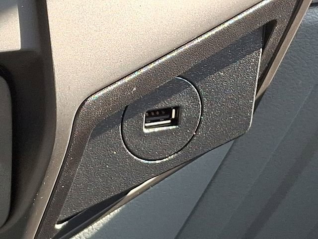 Used 2023 Ford F650 2WD Regular Cab Super Duty image 23