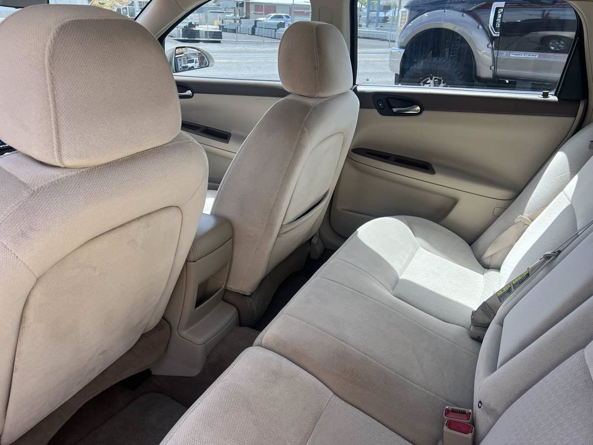Used 2008 Chevrolet Impala LT FWD image 8