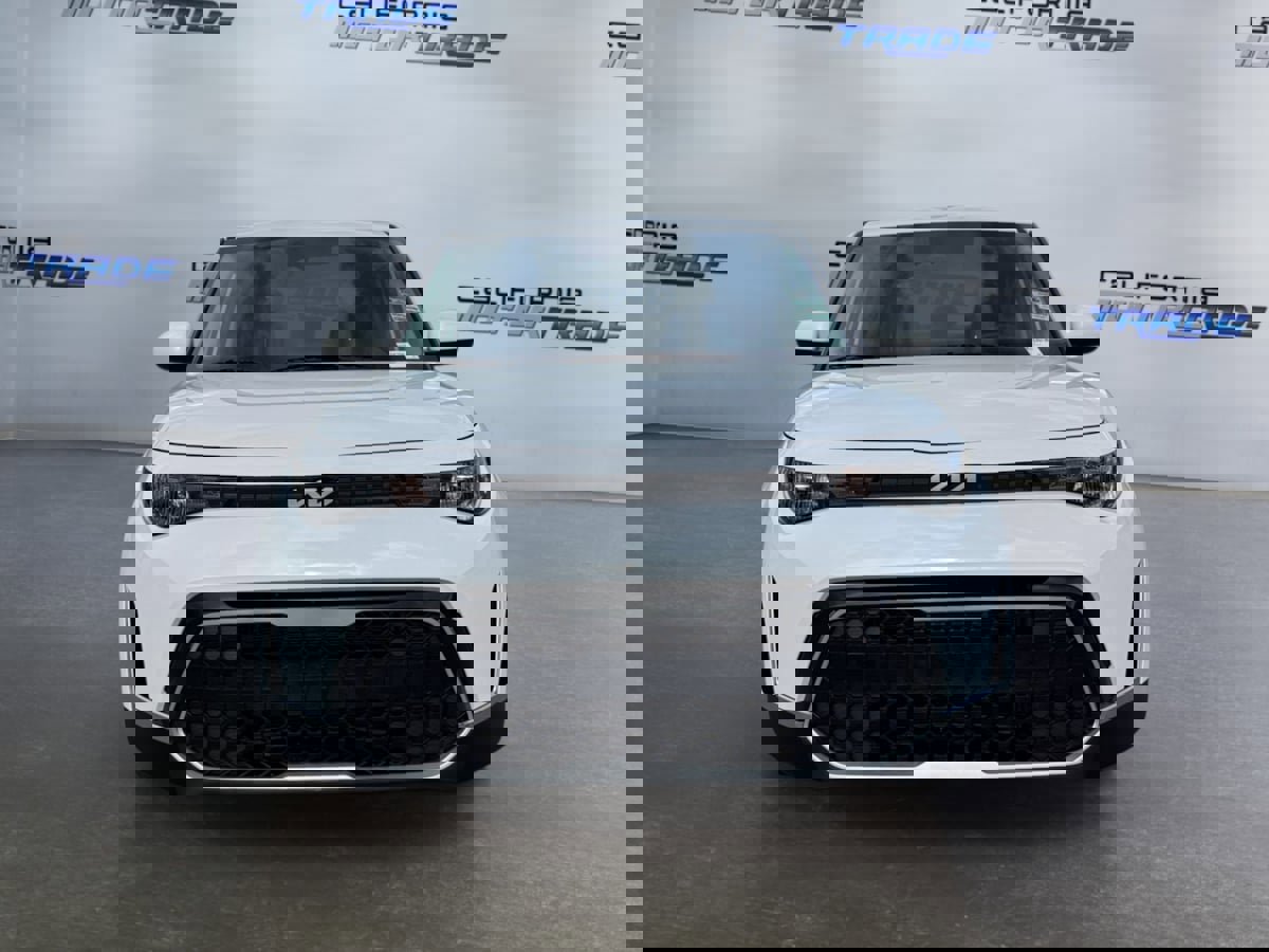 Used 2024 Kia Soul LX w/ Option Group 015 image 2