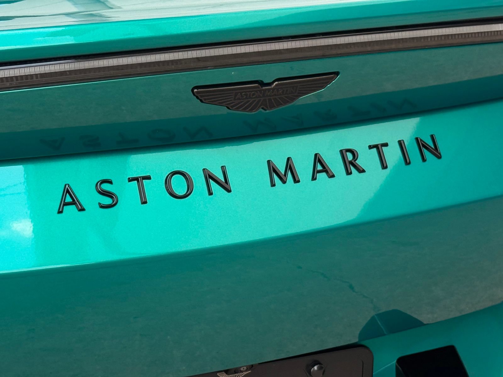 New 2026 Aston Martin V8 Vantage Coupe RWD image 21