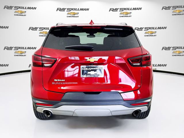 Used 2023 Chevrolet Blazer LT w/ Convenience Package FWD image 6