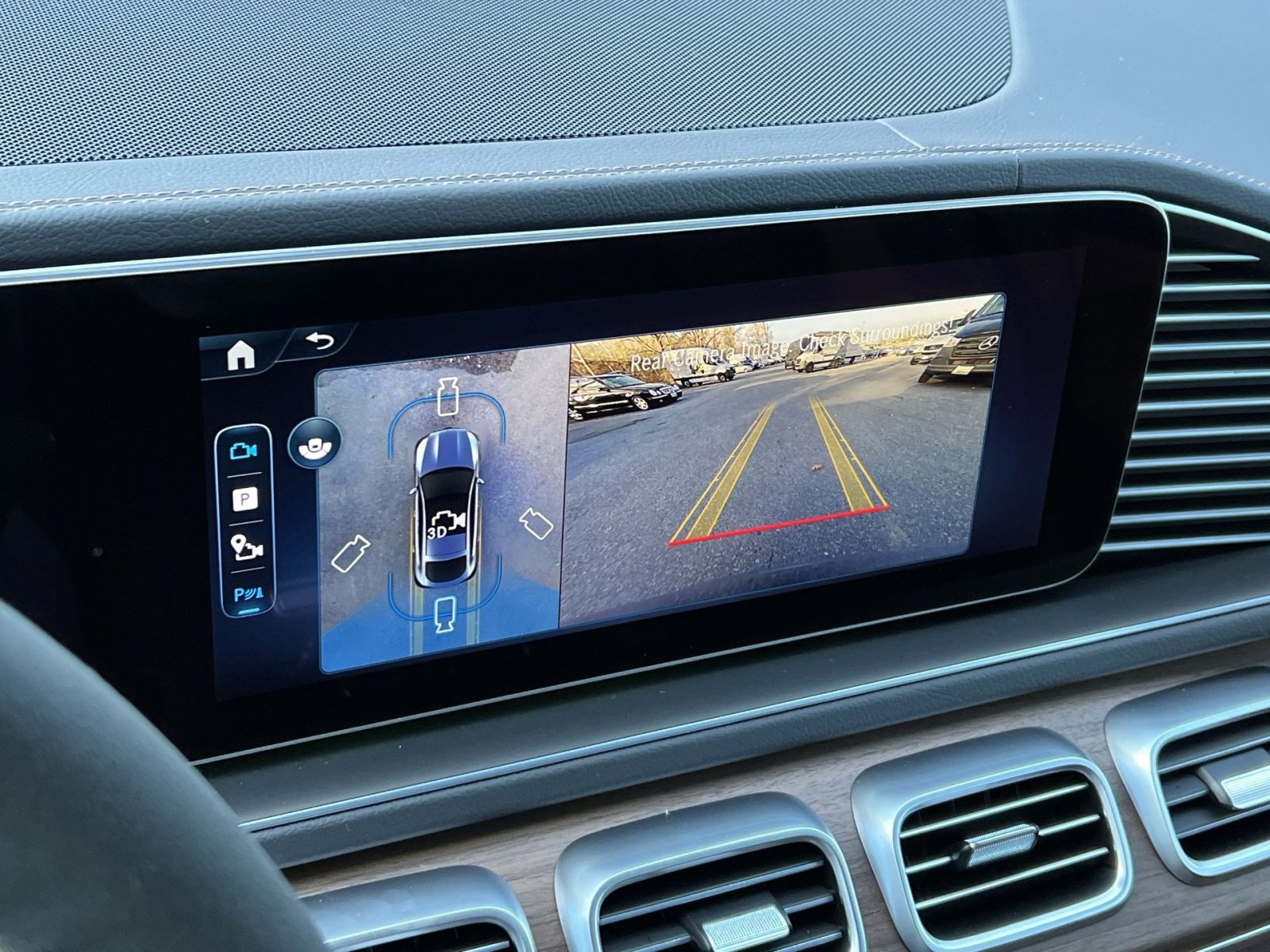 New 2026 Mercedes-Benz GLE 53 AMG 4MATIC Coupe image 17