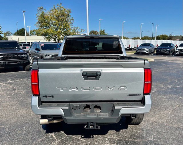 Used 2025 Toyota Tacoma TRD Off-Road AWD/4WD image 13