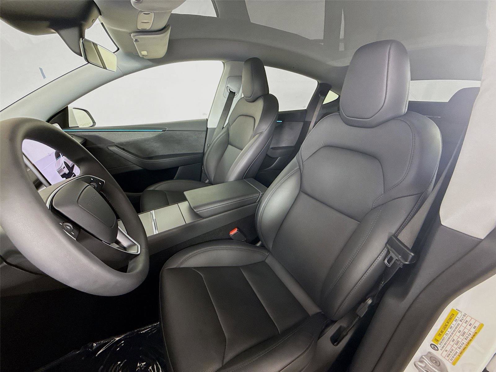 Used 2026 Tesla Model Y 2WD image 2