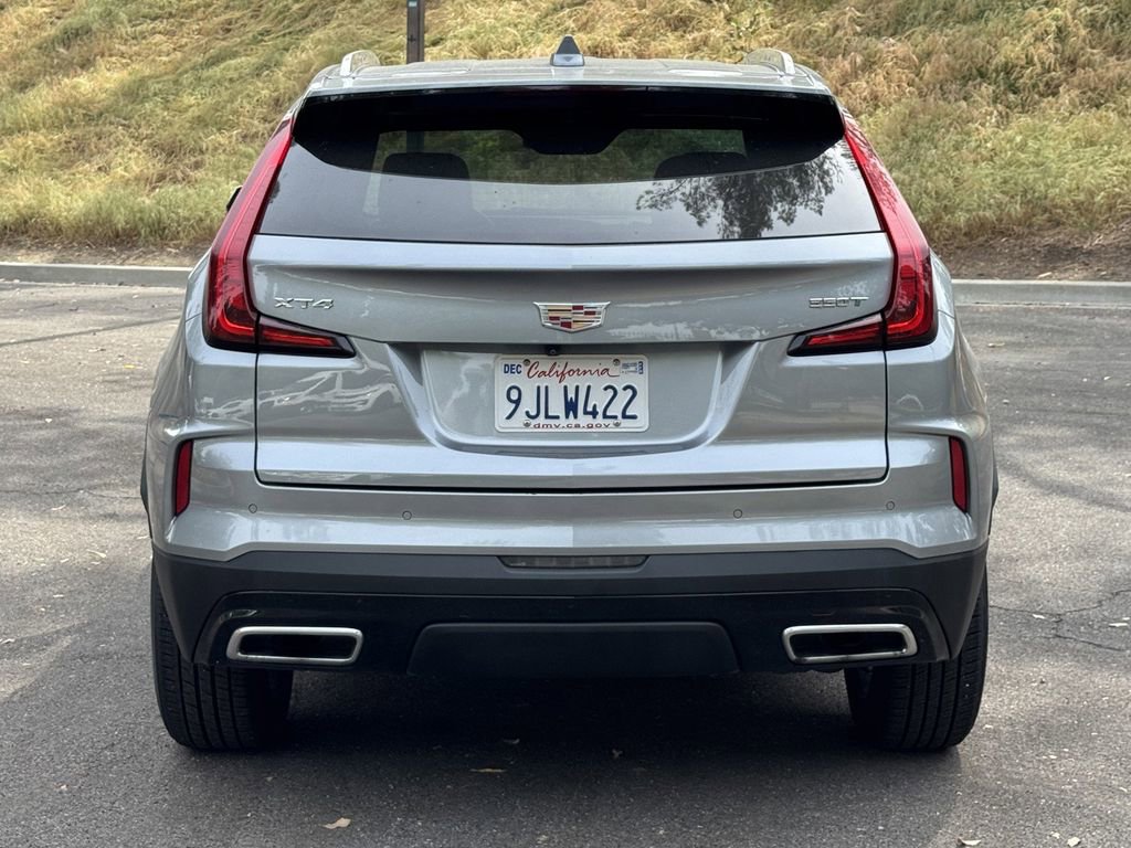 Used 2024 Cadillac XT4 Premium Luxury image 5