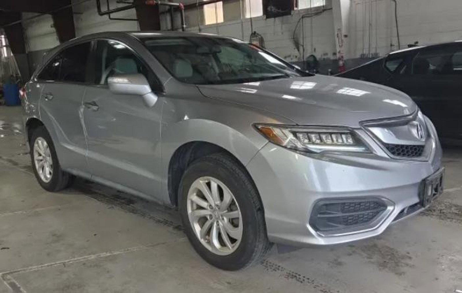 Used 2017 Acura RDX AWD w/ Technology Package image 4