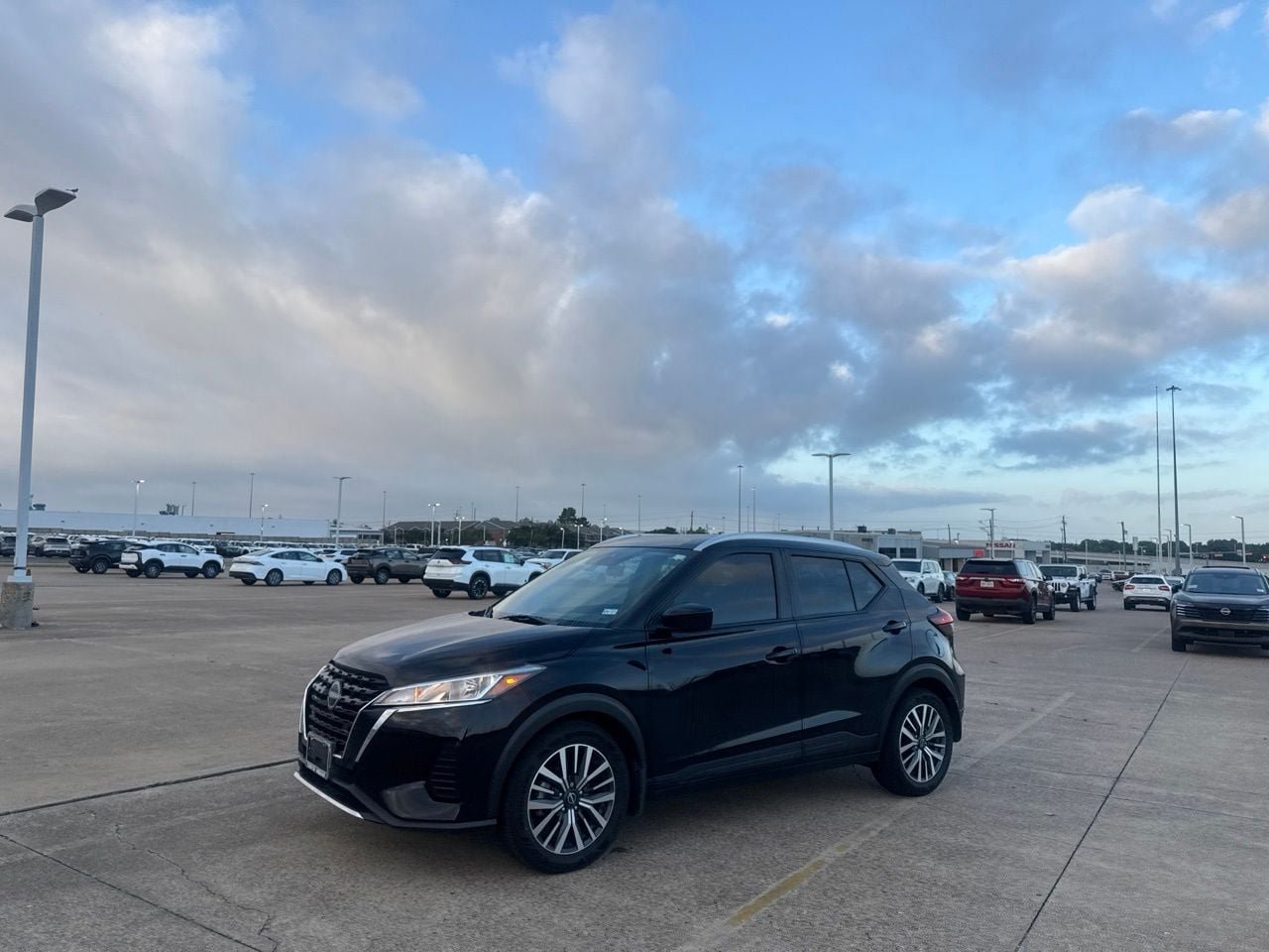 Certified 2023 Nissan Kicks SV FWD image 10