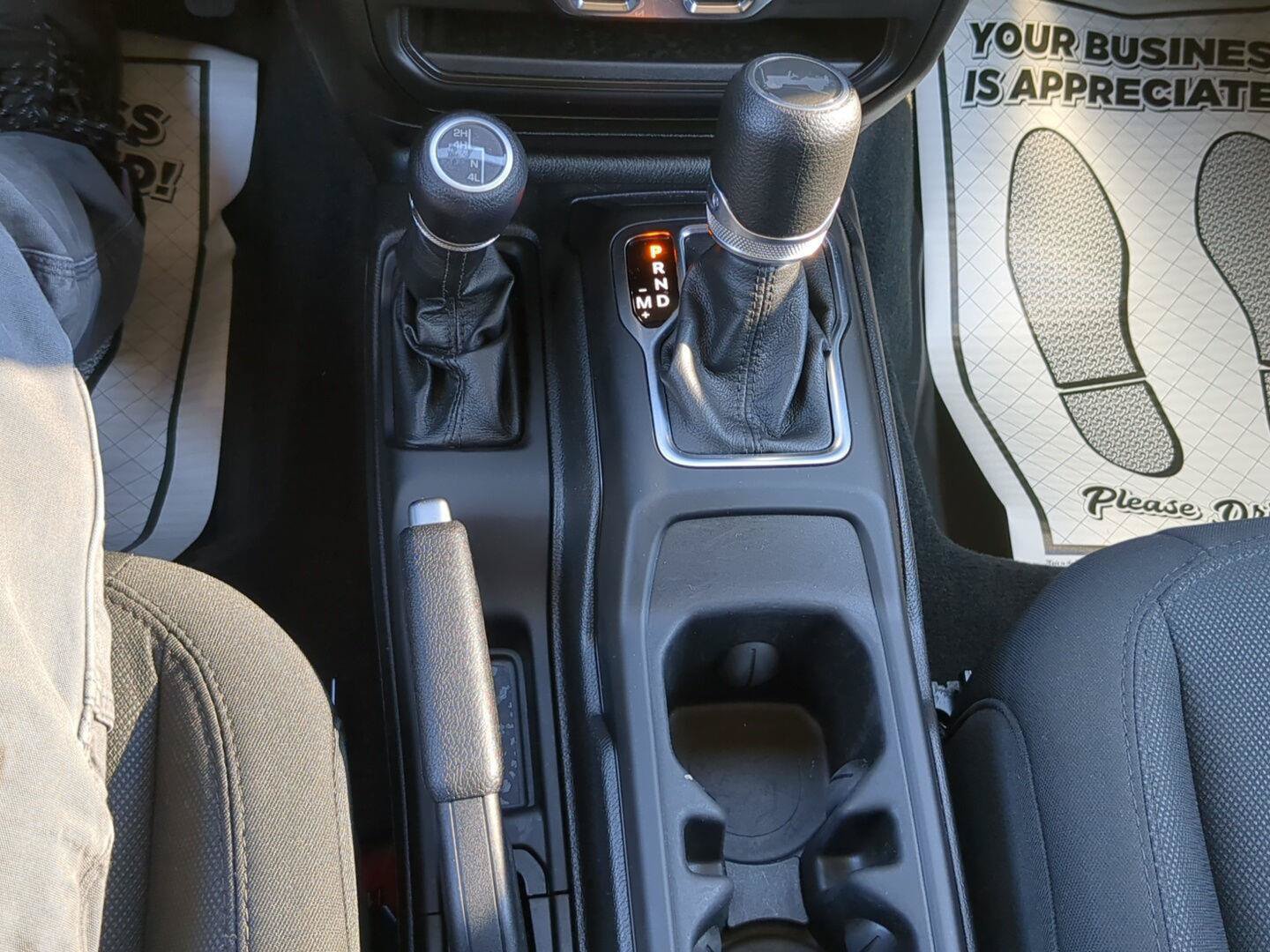 Used 2023 Jeep Wrangler Unlimited Sport AWD/4WD image 16