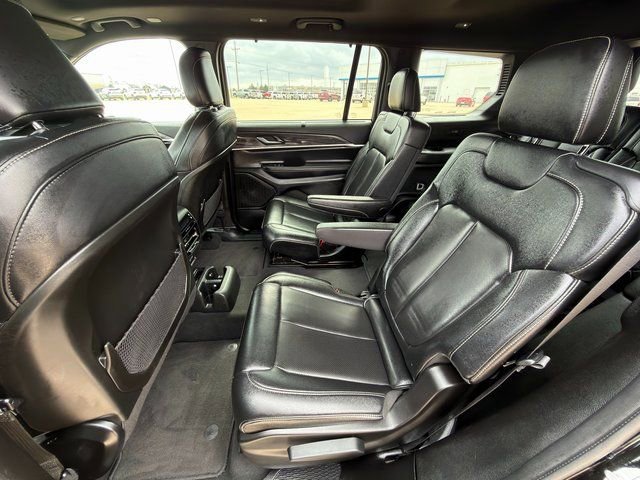 Used 2024 Jeep Grand Cherokee L Limited w/ Luxury Tech Group II AWD/4WD image 26