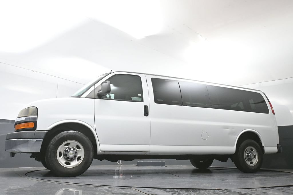 Used 2014 Chevrolet Express 3500 LT w/ LT Preferred Equipment Group RWD image 28