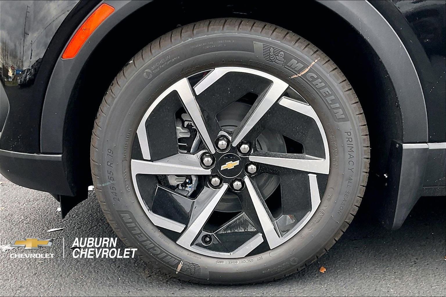 New 2026 Chevrolet Equinox EV LT AWD/4WD image 12
