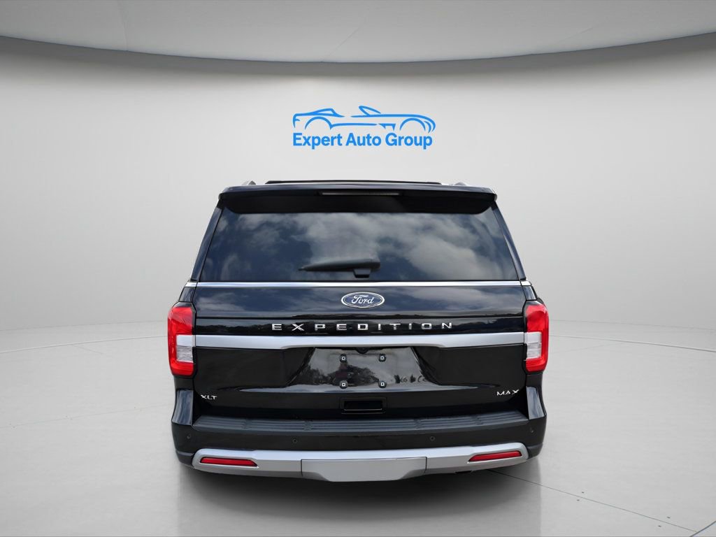 Used 2024 Ford Expedition Max XLT image 9