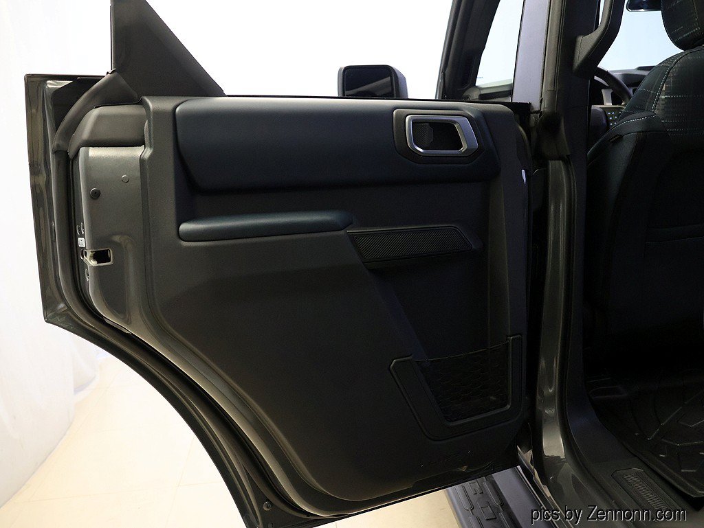 Used 2025 Ford Bronco Heritage Edition AWD/4WD image 32