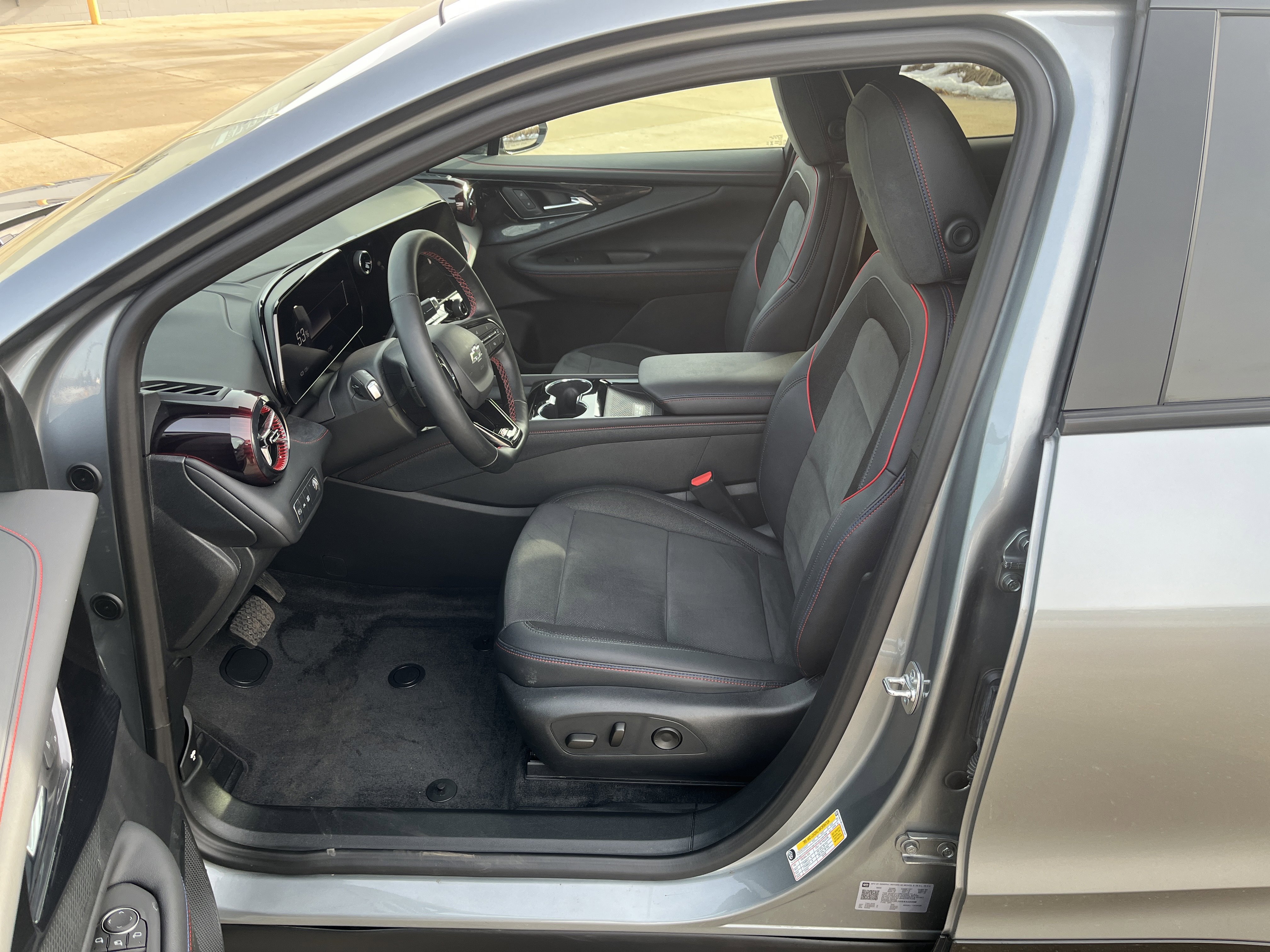 Used 2025 Chevrolet Blazer EV RS image 9