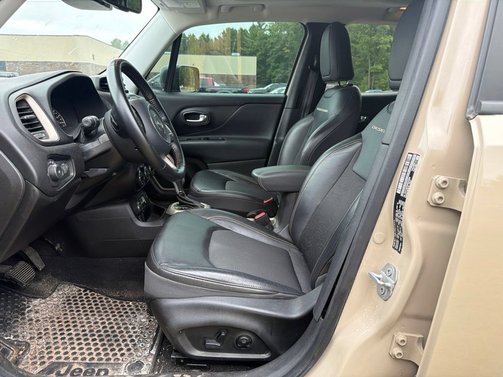 Used 2017 Jeep Renegade Trailhawk AWD/4WD image 17