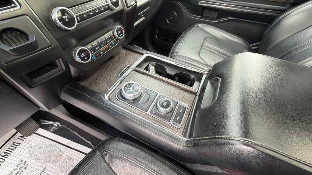 Used 2021 Ford Expedition Max Limited AWD/4WD image 24