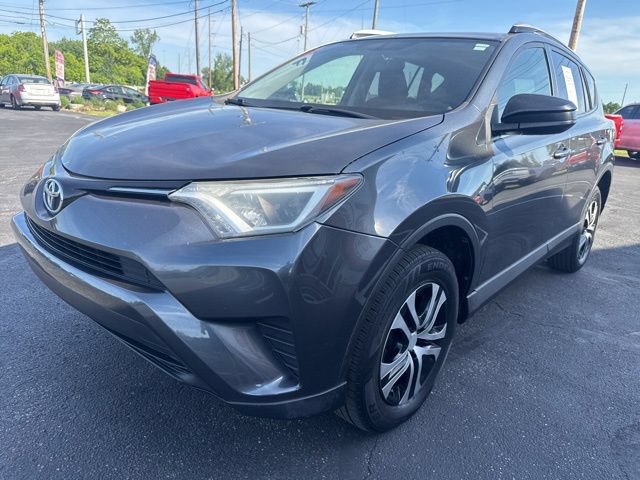 Used 2016 Toyota RAV4 LE AWD/4WD image 7
