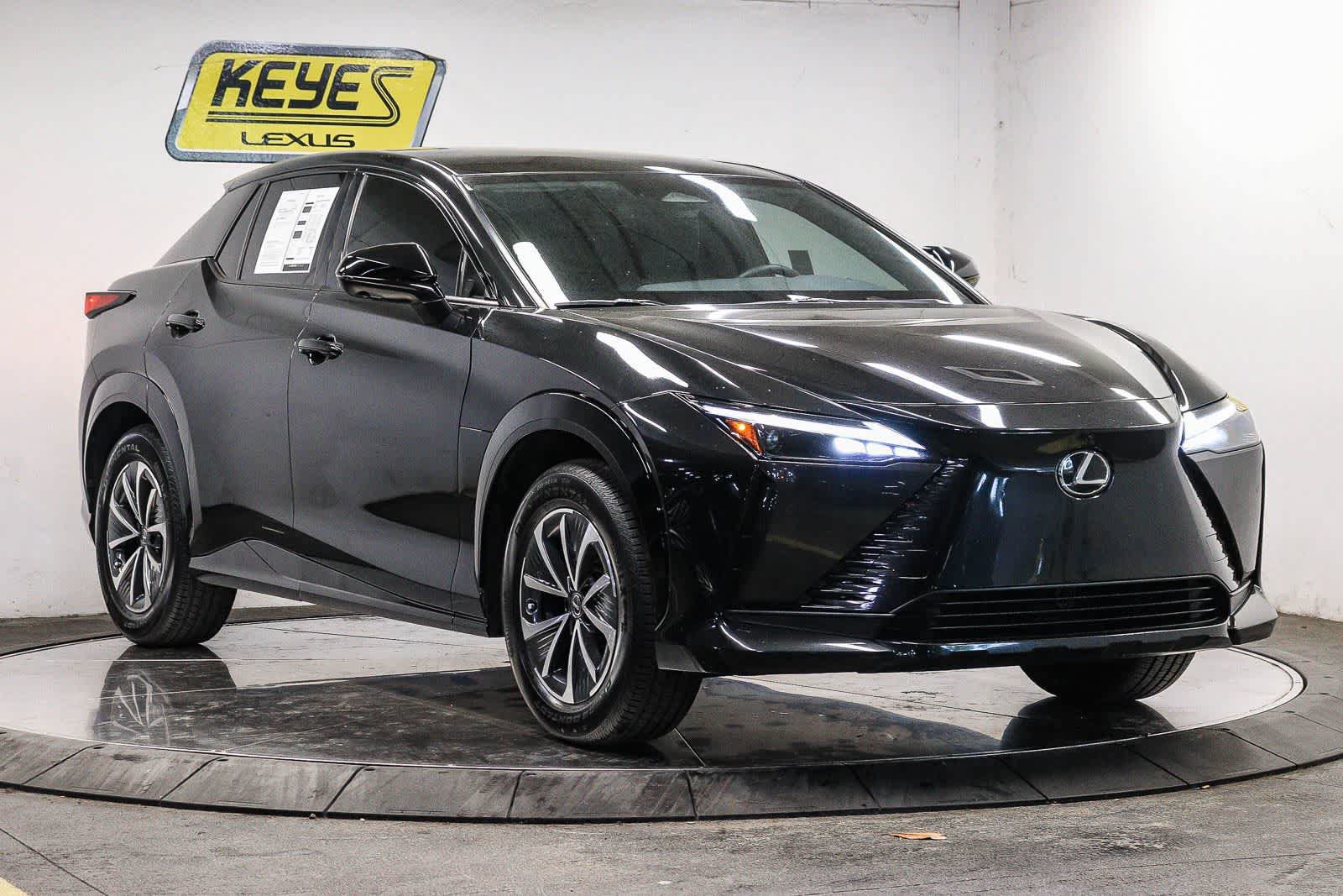 Used 2024 Lexus RZ 300e Premium w/ Accessory Package (Z1) FWD image 5