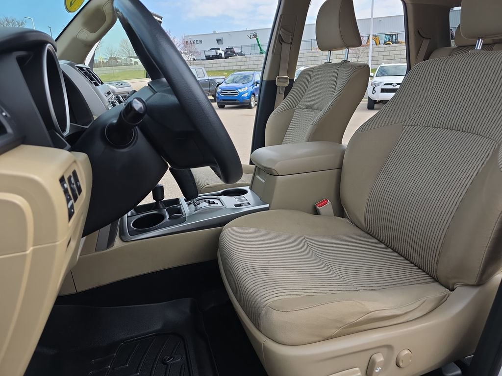 Used 2012 Toyota 4Runner SR5 w/ Convenience Pkg AWD/4WD image 16