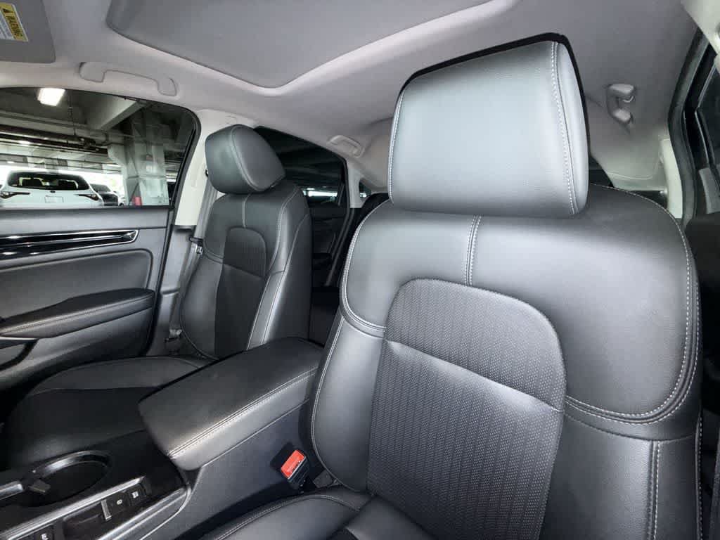 Used 2024 Honda Civic EX-L image 14