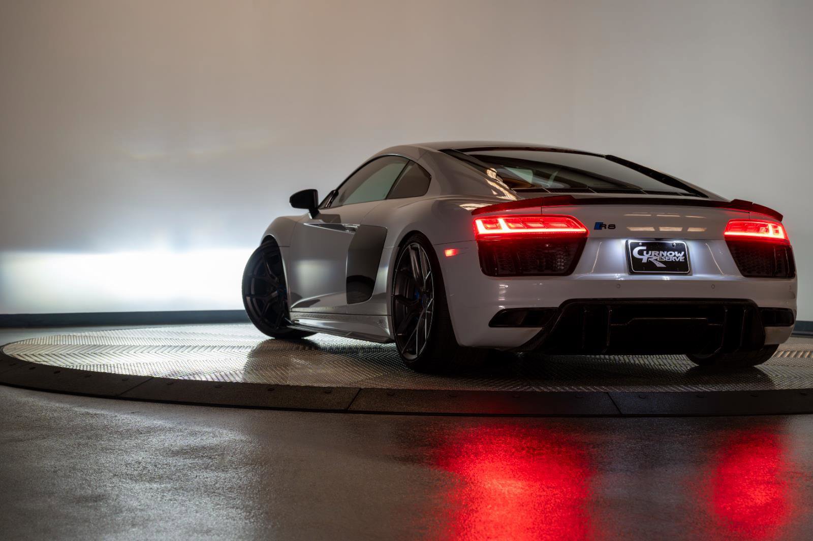 Used 2017 Audi R8 V10 plus w/ Full Leather Package image 27