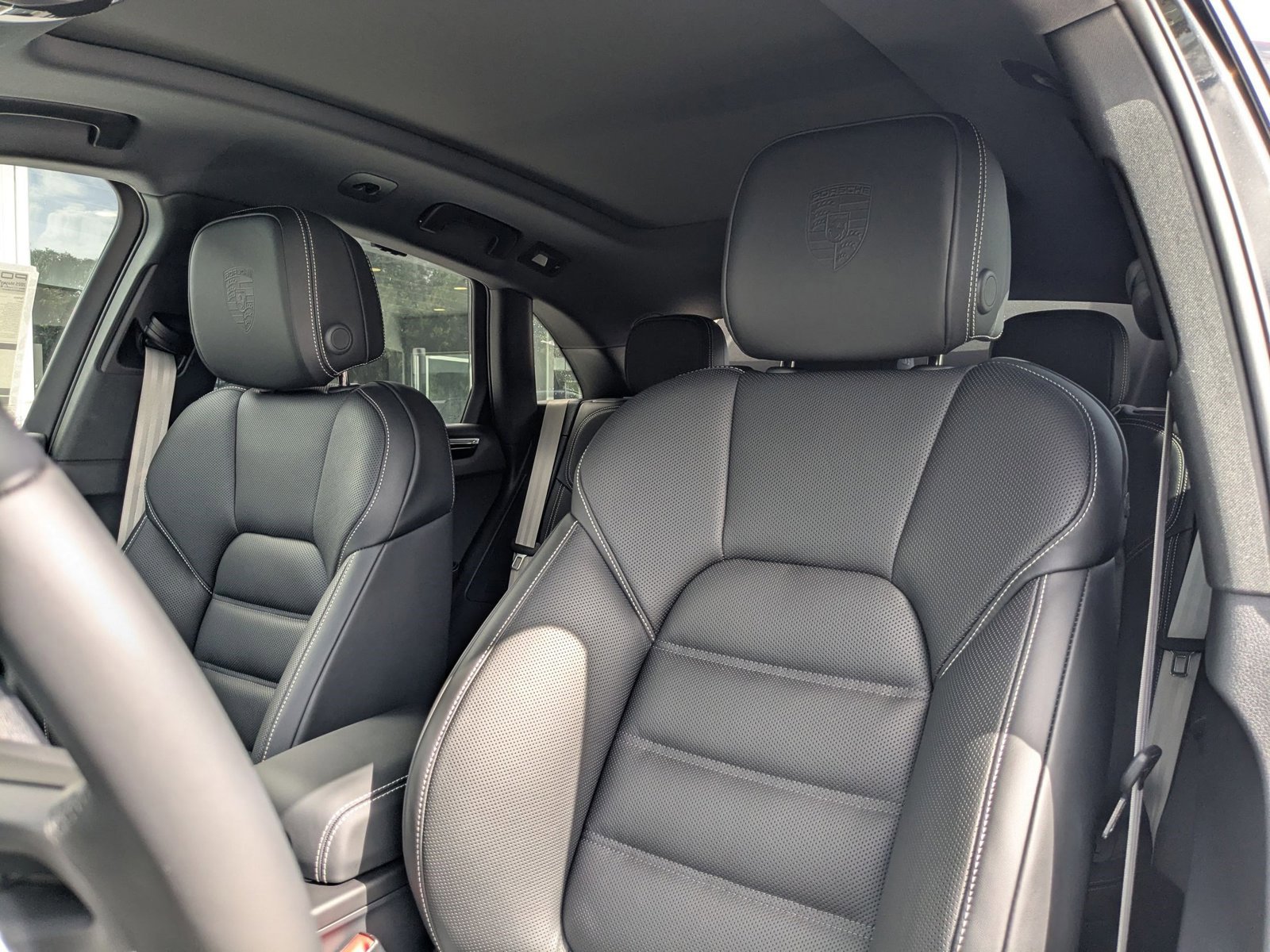 New 2025 Porsche Macan S AWD/4WD image 5