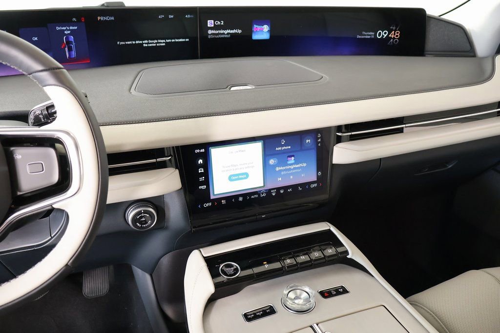 New 2025 Lincoln Navigator Reserve image 5